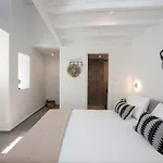 Avli Apartment
