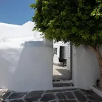 Avli Apartment *